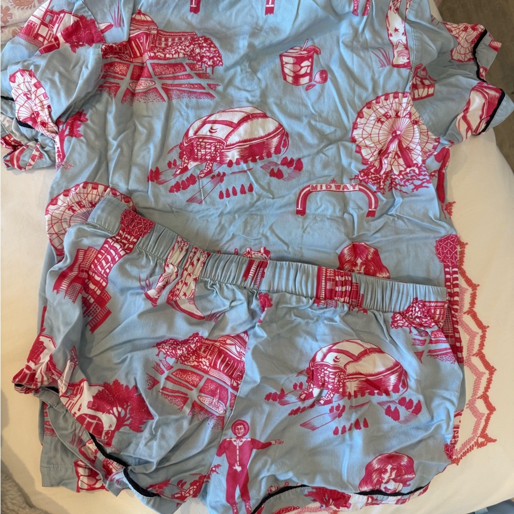 Women's Light Blue & Pink Dallas Printed Pajama Set